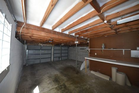 Photo of property in 27 Chivalry Road, Glenfield, Auckland, 0629