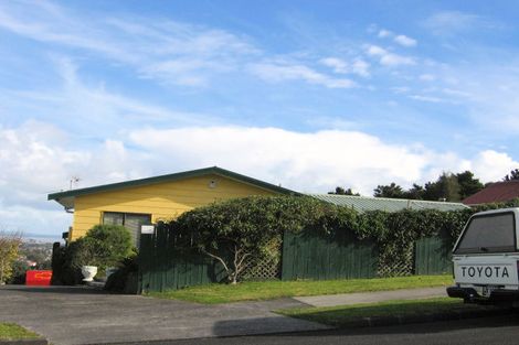 Photo of property in 23 Calluna Crescent, Totara Heights, Auckland, 2105