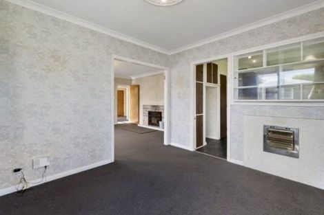 Photo of property in 24 Kent Crescent, Awapuni, Palmerston North, 4412