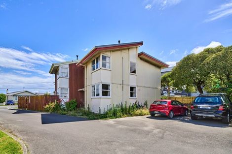Photo of property in 2/3 Bouverie Street, Petone, Lower Hutt, 5012