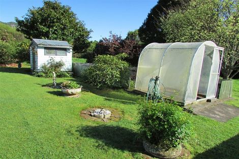 Photo of property in 20 Pitt Street, Runanga, 7803