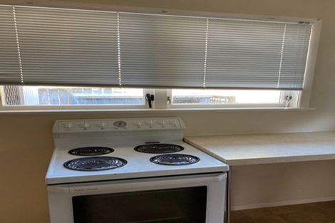 Photo of property in 1/10 Ocean View Road, Northcote, Auckland, 0627