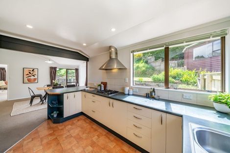 Photo of property in 14 Cullen Place, Tawa, Wellington, 5028