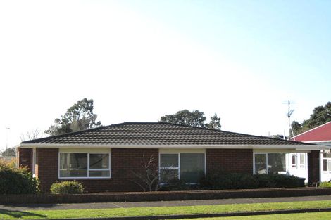 Photo of property in 2/8 Burns Street, Westown, New Plymouth, 4310