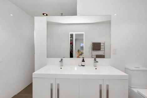 Photo of property in 9 Miranda Place, Flagstaff, Hamilton, 3210