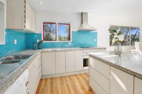 Photo of property in 2/87 Woodglen Road, Glen Eden, Auckland, 0602