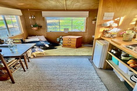 Photo of property in 23 Rimu Road, Oratia, Auckland, 0604