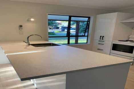 Photo of property in 16 Victor Grove, Waikanae Beach, Waikanae, 5036