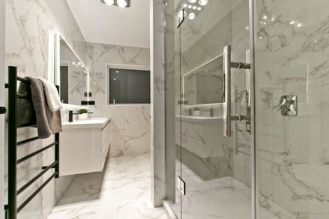 Photo of property in 91 San Valentino Drive, Henderson, Auckland, 0612