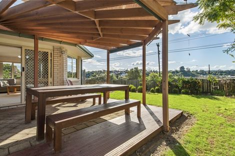 Photo of property in 17 Pampas Grove, Welcome Bay, Tauranga, 3112