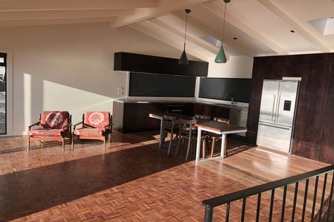 Photo of property in 725 Marine Drive, Eastbourne, Lower Hutt, 5013