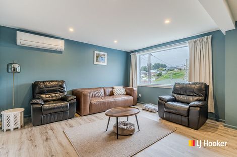 Photo of property in 25 Elwyn Crescent, Green Island, Dunedin, 9018