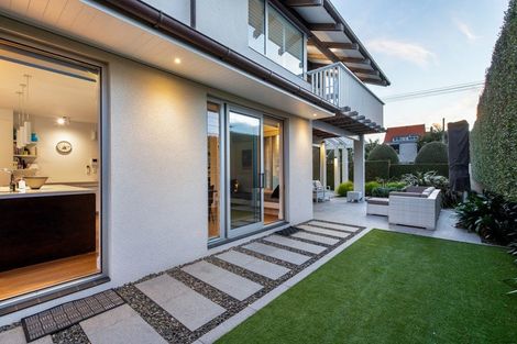 Photo of property in 19 Muritai Road, Milford, Auckland, 0620