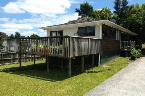Photo of property in 6 Garner Place, Glenfield, Auckland, 0629