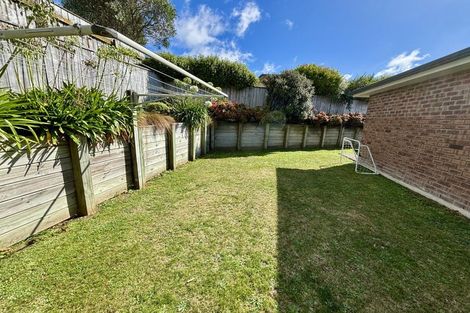 Photo of property in 6 Catlins Glen, Aotea, Porirua, 5024
