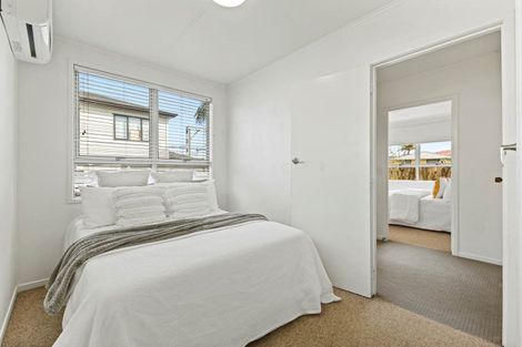 Photo of property in 60a Swaffield Road, Papatoetoe, Auckland, 2025