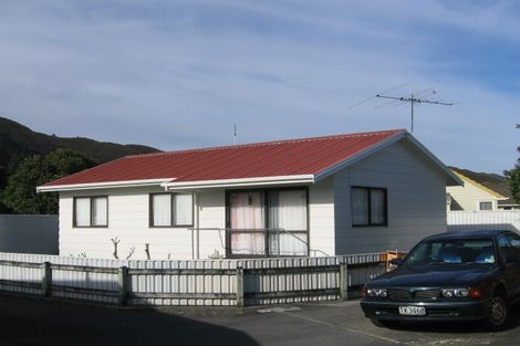 Photo of property in 20 Deckston Grove, Taita, Lower Hutt, 5011