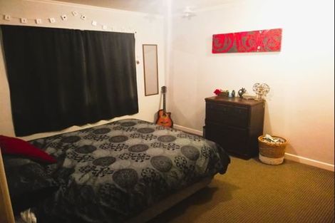 Photo of property in 4/162 Onewa Road, Northcote, Auckland, 0627