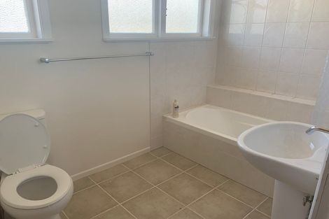 Photo of property in 2 Gordon Crescent, Marton, 4710