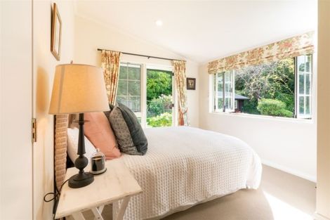 Photo of property in 50 Manu Grove, Waikanae, 5036