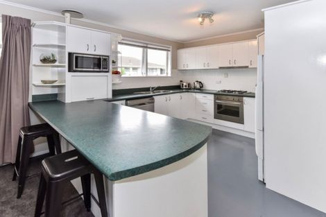 Photo of property in 37 Inverell Avenue, Wiri, Auckland, 2104