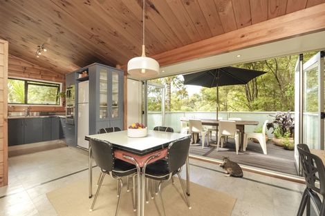 Photo of property in 66 Shetland Street, Glen Eden, Auckland, 0602