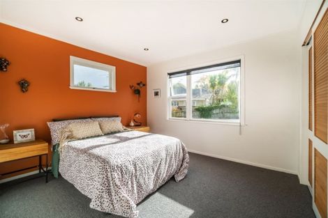 Photo of property in 1/29 Bruce Road, Glenfield, Auckland, 0629