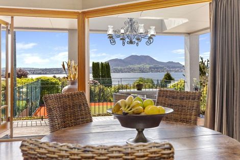 Photo of property in 2/41 Mapara Road, Acacia Bay, Taupo, 3385