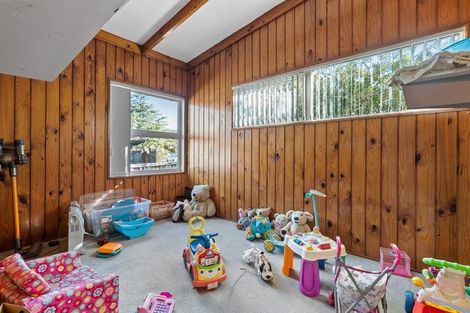 Photo of property in 80 Lawrence Crescent, Hillpark, Auckland, 2102