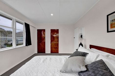 Photo of property in 13 Malone Place, Hawera, 4610