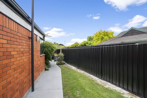 Photo of property in 10 Swithland Place, Avonhead, Christchurch, 8042