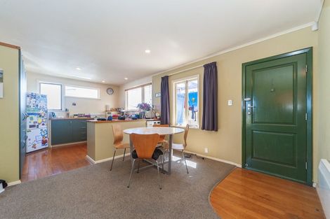 Photo of property in 27 Cheshire Street, Wilton, Wellington, 6012