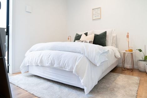 Photo of property in 211 Hobsonville Road, Hobsonville, Auckland, 0618