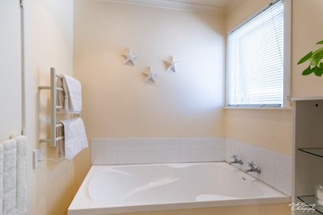 Photo of property in 6 Ardal Grove, Tirohanga, Lower Hutt, 5010