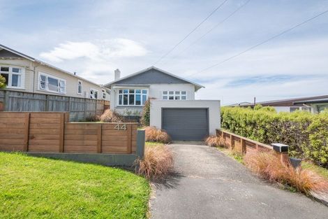 Photo of property in 44 Crosby Street, Mornington, Dunedin, 9011