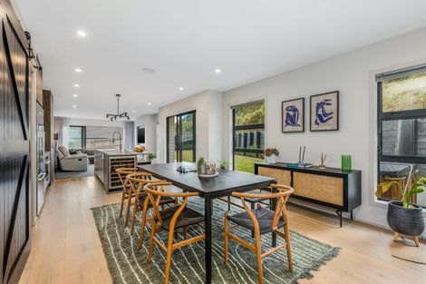 Photo of property in 20 Queen Charlotte Drive, Aotea, Porirua, 5024