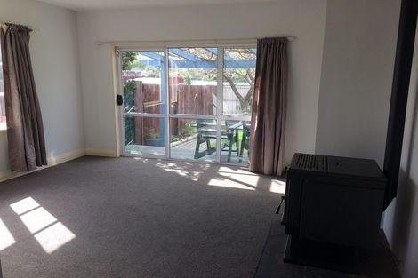 Photo of property in 28 Winters Road, Redwood, Christchurch, 8051