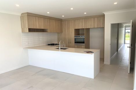 Photo of property in 20 Rauriki Lane, Rosehill, Papakura, 2113