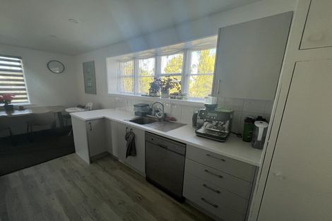 Photo of property in 2 Grosvenor Street, Redwood, Christchurch, 8051