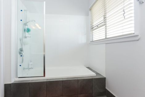 Photo of property in 1/907 Clive Street, Akina, Hastings, 4122