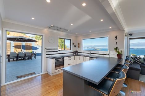 Photo of property in 60 Korokoro Road, Korokoro, Lower Hutt, 5012