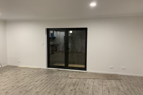 Photo of property in 45 Makora Road, Massey, Auckland, 0614