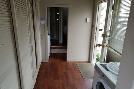 Photo of property in 359 Henderson Valley Road, Henderson Valley, Auckland, 0612