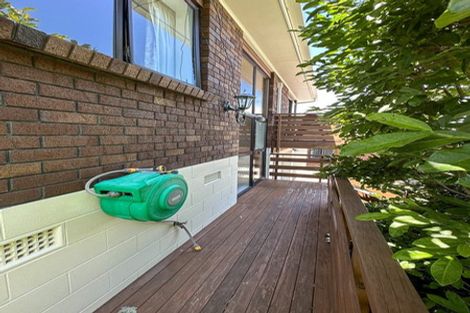 Photo of property in 2/51 Nigel Road, Browns Bay, Auckland, 0630