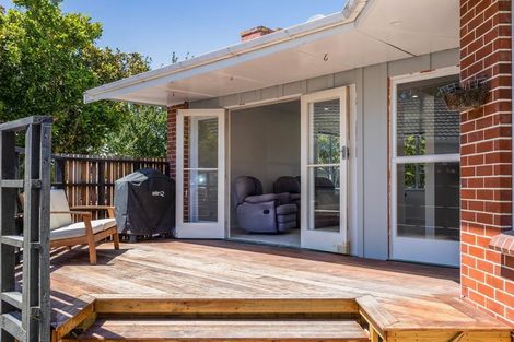 Photo of property in 19 Martbern Crescent, Bishopdale, Christchurch, 8053