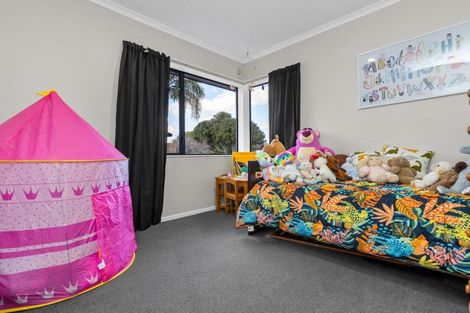 Photo of property in 6 Merivale Court, Rototuna, Hamilton, 3210