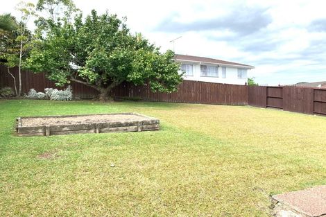 Photo of property in 23 Salamanca Road, Sunnynook, Auckland, 0620