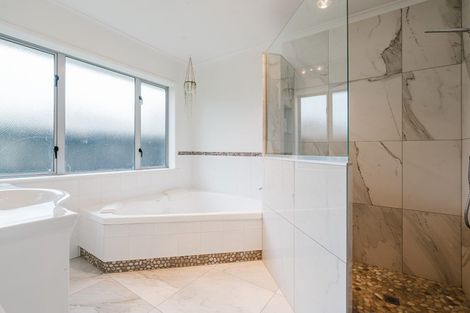 Photo of property in 26 Nielsen Gardens, Rototuna, Hamilton, 3210