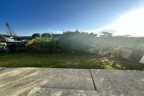 Photo of property in 6 Hume Drive, Hillcrest, Auckland, 0627