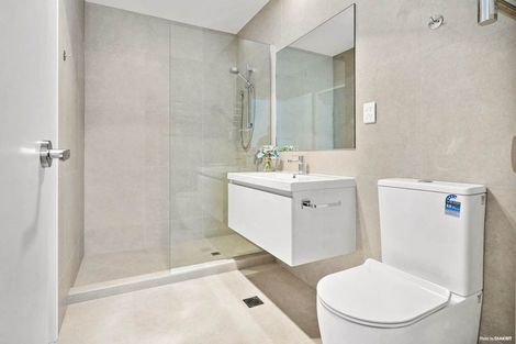 Photo of property in 93 Waipuhinui Way, Wiri, Auckland, 2104